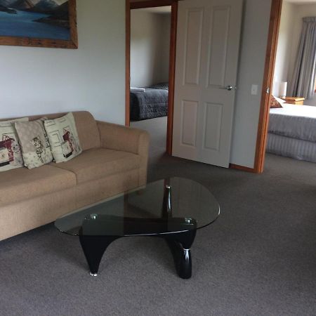 Acheron Cottages Manapouri Ngoại thất bức ảnh