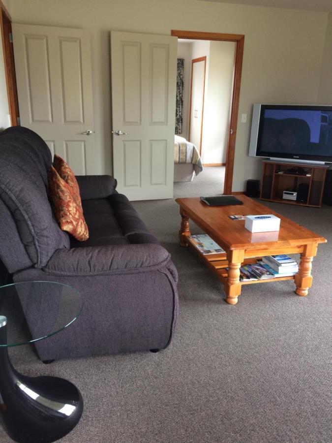 Acheron Cottages Manapouri Ngoại thất bức ảnh