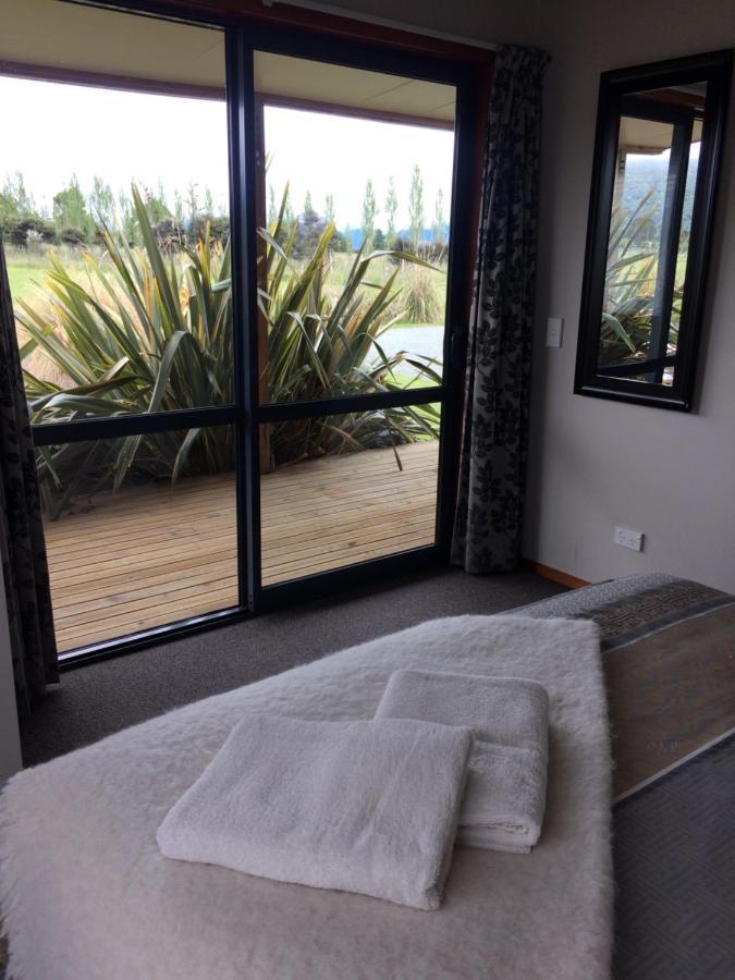 Acheron Cottages Manapouri Ngoại thất bức ảnh