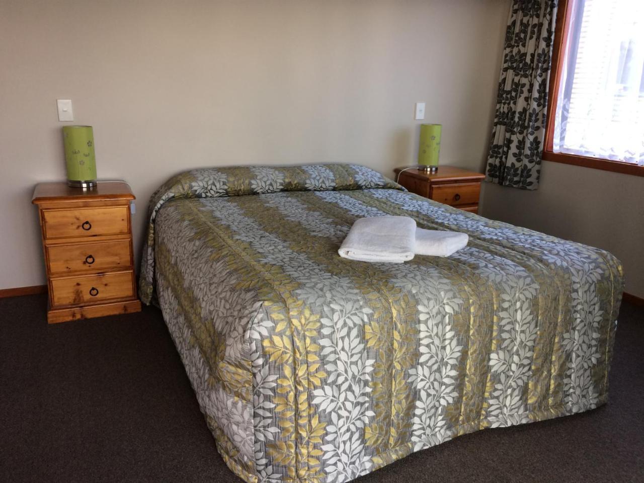 Acheron Cottages Manapouri Ngoại thất bức ảnh