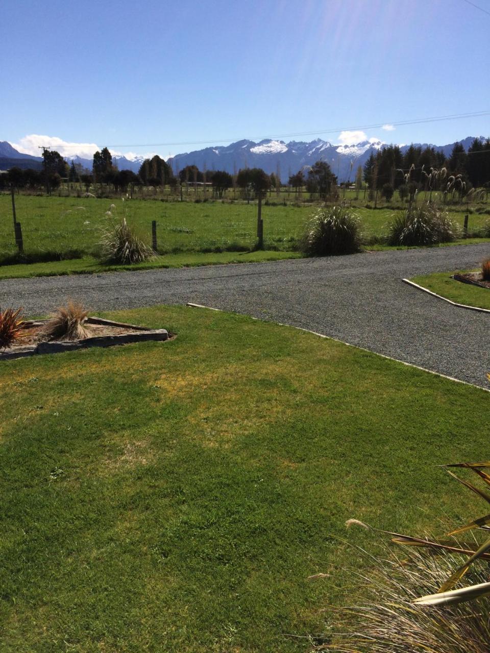 Acheron Cottages Manapouri Ngoại thất bức ảnh